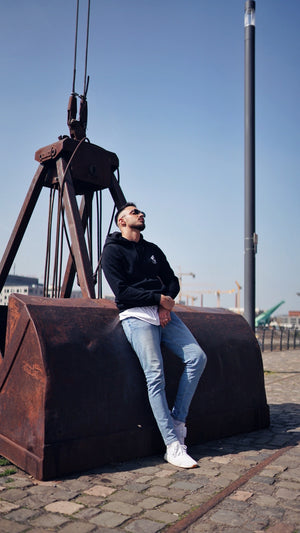 El Capitan higher hand hoodie black