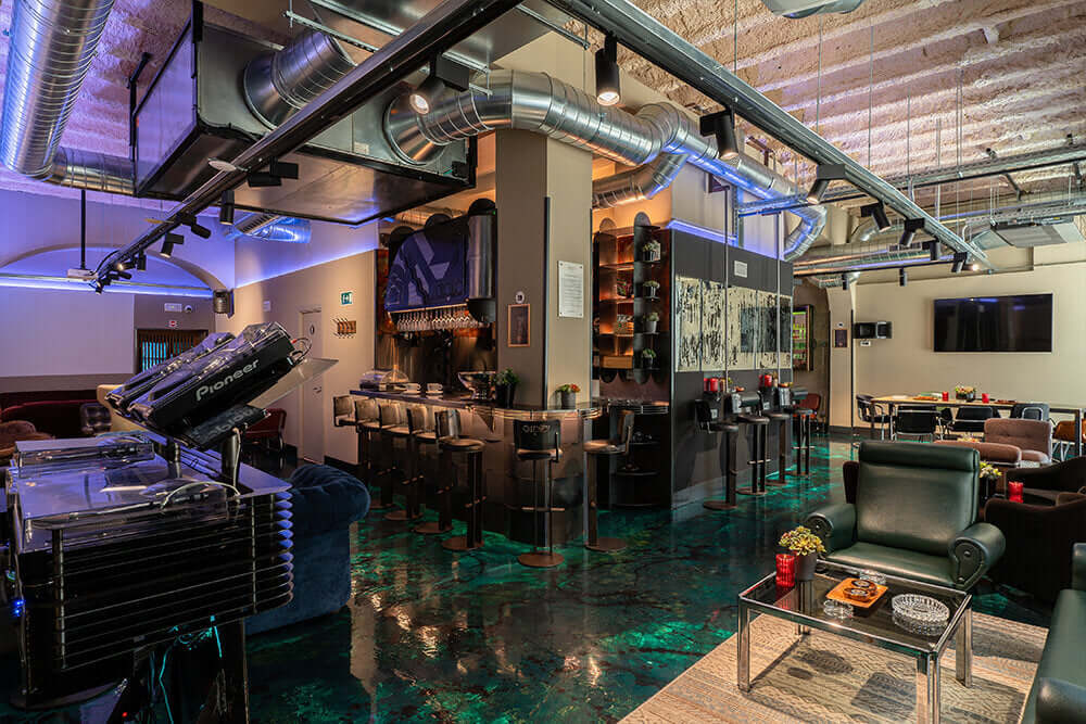 Social Club located in city center Circulo smoking club